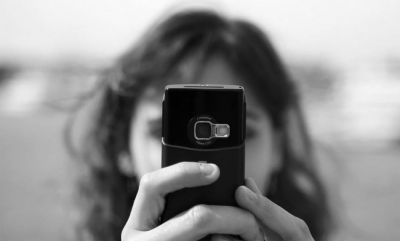 charla/taller COMO HACER UNA PELÍCULA SOLO CON UN MÓVIL INTELIGENTE